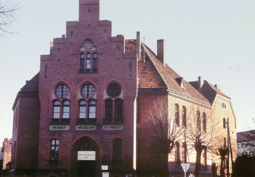 Foto: Fassade des heutigen Amtsgerichtes