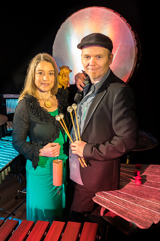 Foto: 2 Musiker mit ihren Instrumenten