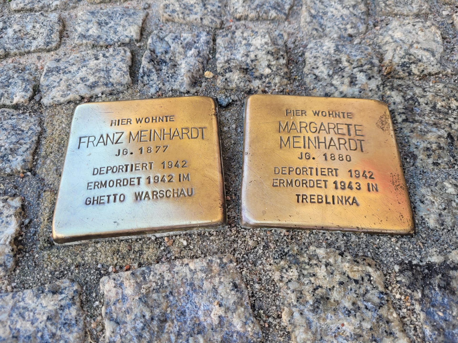 Foto: Stolperstein von Meinhardt Foto: Stolperstein von Meinhardt