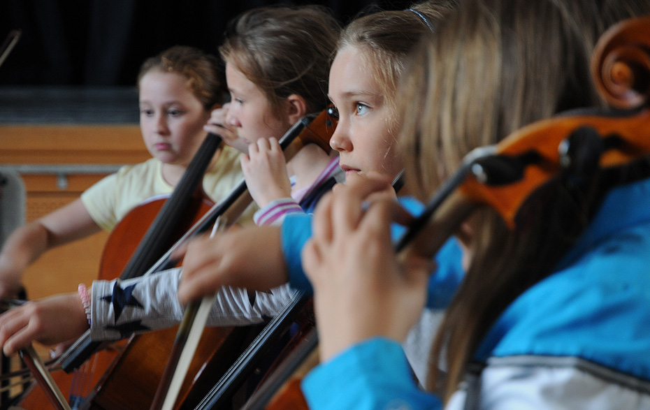 Foto: dt.-poln. Streichorchester musiziert