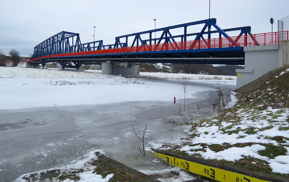 Foto: Oderbrücke mit Eis