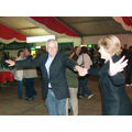 Foto: Herr Polzehl tanzt mit seiner Frau