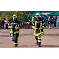 Foto: 2 Feuerwehrleute in Montur