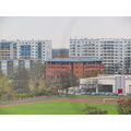 Foto vom 9. November 2012: Blick über den Sportplatz zu Sparkasse und Hochhäusern