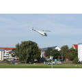Foto: Hubschrauber über dem Sportplatz
