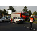 Foto: Notarzt und Feuerwehr versorgen die Unfallstelle