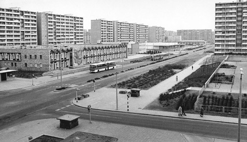 Foto: Hochhäuser und Nowo an der Friedrich-Engels-Straße